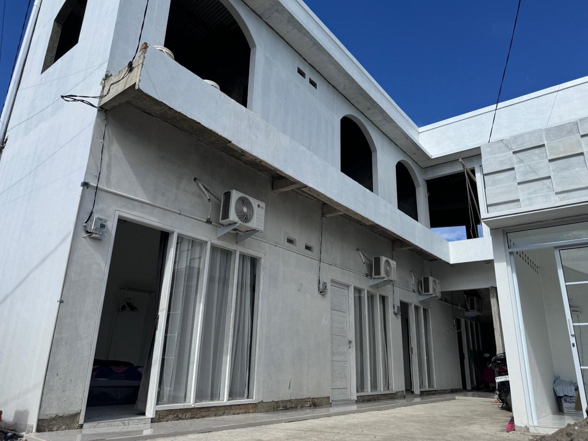 Mila Homestay Padang  Exterior photo